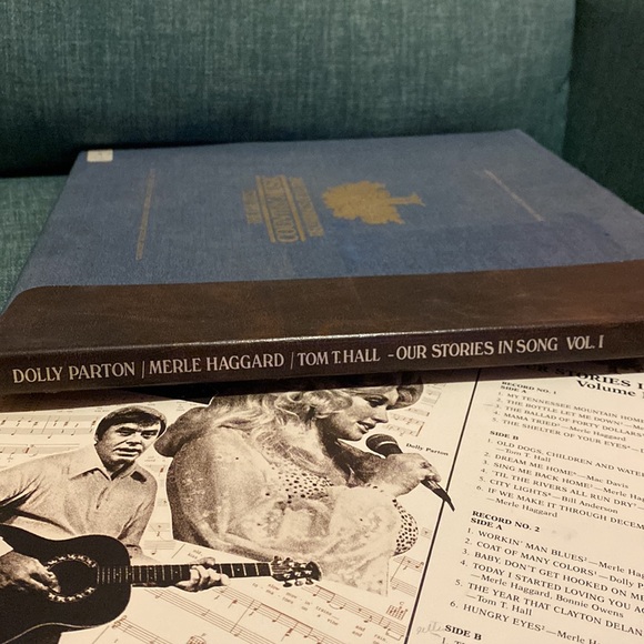 Country Music Foundation Official Archive Collection on Red Vinyl albums 1 & 2 - Picture 9 of 16